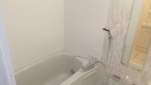 バス・シャワールーム　浴室