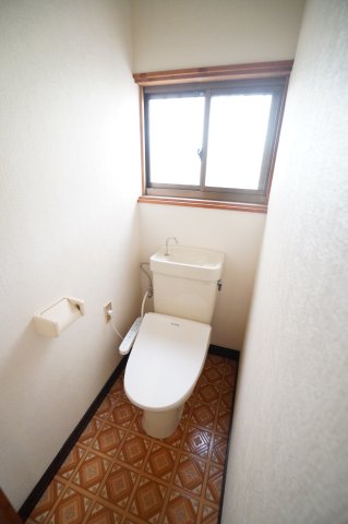 トイレ　※同物件・同タイプの写真です。