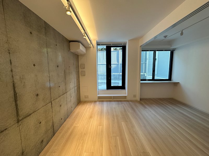 居室・リビング　居間