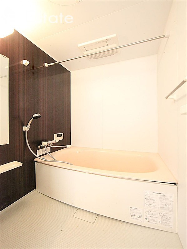 バス・シャワールーム　バスルーム