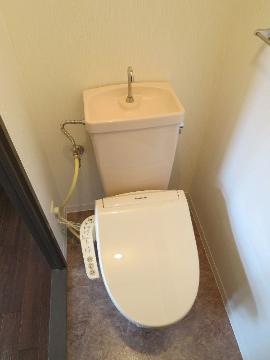 居室・リビング　室内