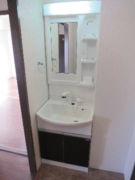 居室・リビング　室内