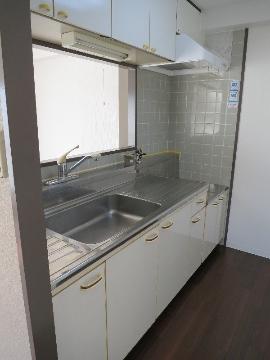 居室・リビング　室内