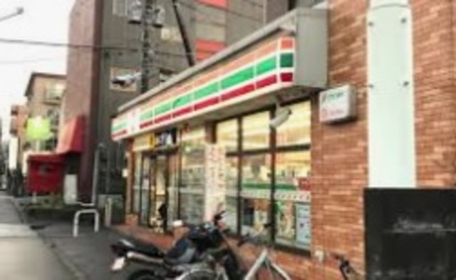 コンビニ　セブンイレブン津田沼3丁目店（コンビニ）まで353m