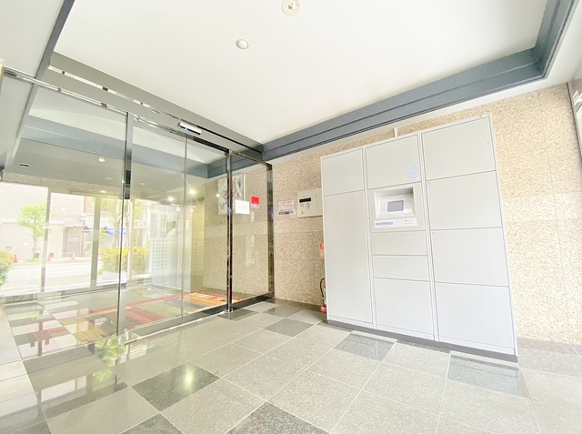 エントランス　オートロック・宅配ボックス