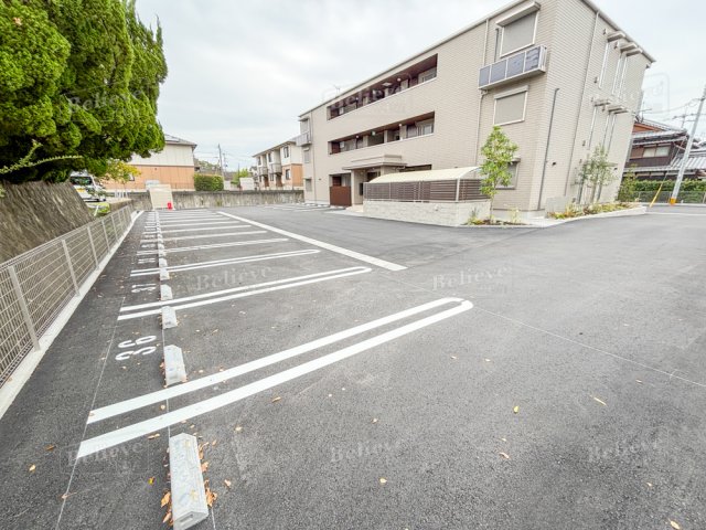 駐車場　駐車スペースもあります♪