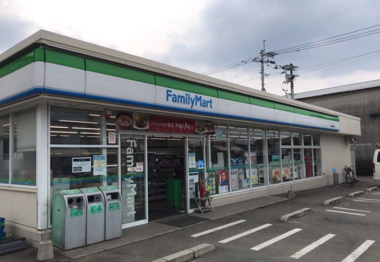 コンビニ　ファミリーマート 久留米大善寺店（コンビニ）まで593m