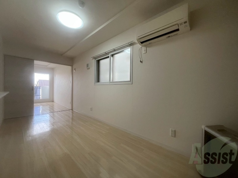 居室・リビング　広くてキレイなお部屋が広がっていて、充実した生活が送れそう。