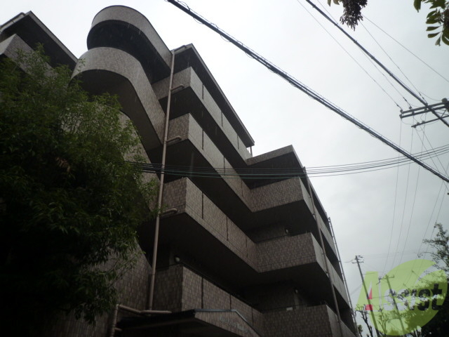 建物外観　モダンな外観。かっこいいですね