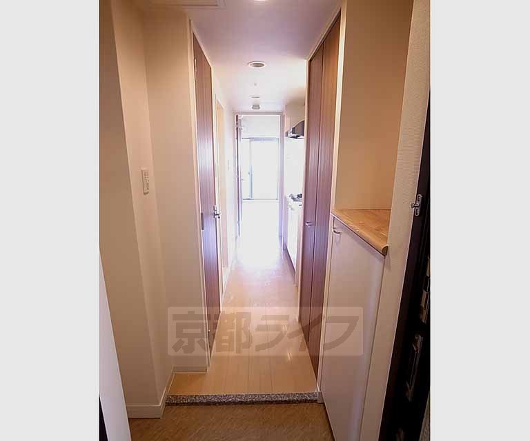 その他部屋・スペース　キレイな廊下