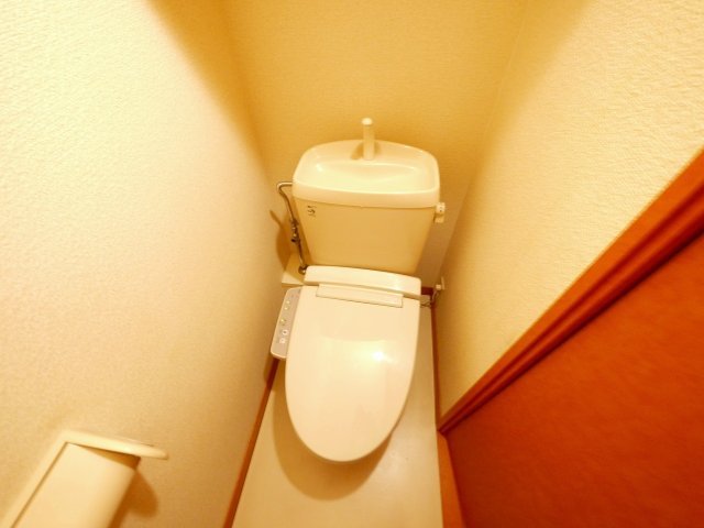 トイレ　ゆったりとした空間のトイレです