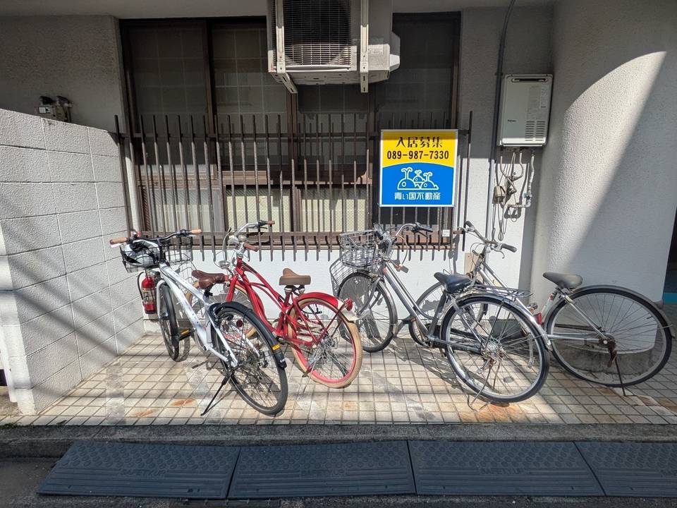 駐車場　駐輪場