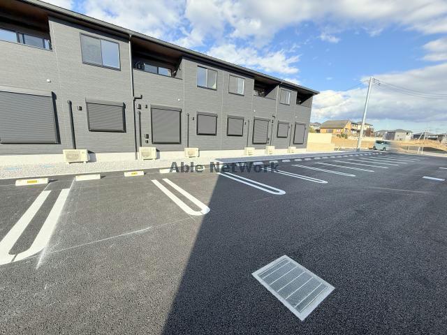 駐車場　駐車場