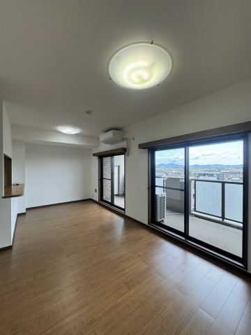 居室・リビング　LDKです♪