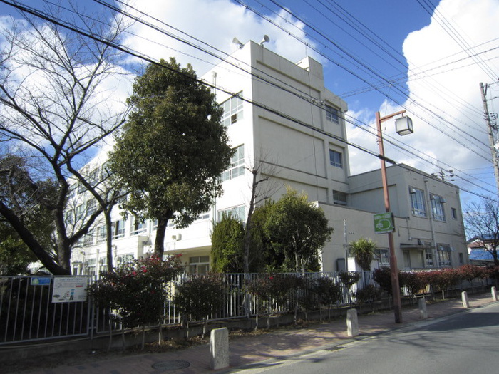 小学校　白沢小学校（小学校）まで94m