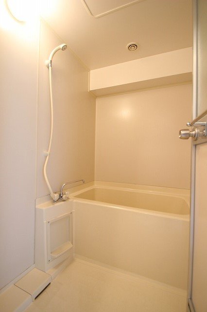 バス・シャワールーム　同物件別室です。