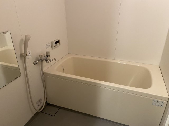 バス・シャワールーム　ゆったり過ごせるお風呂です