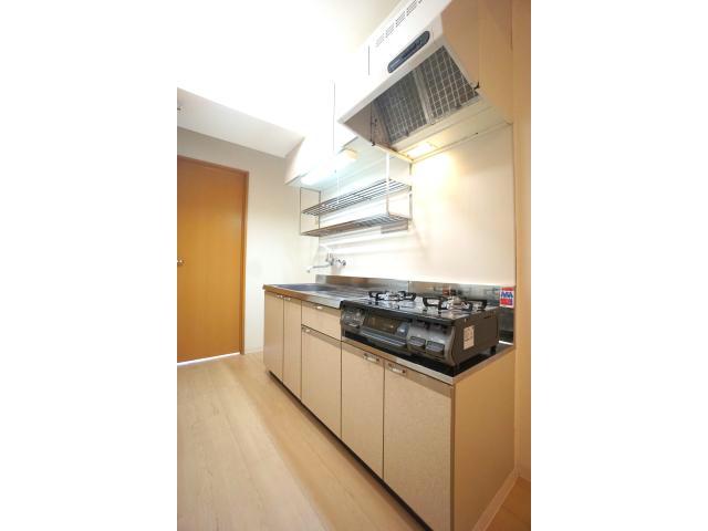 キッチン　2口コンロ付き