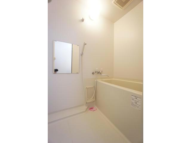 バス・シャワールーム　バストイレ別