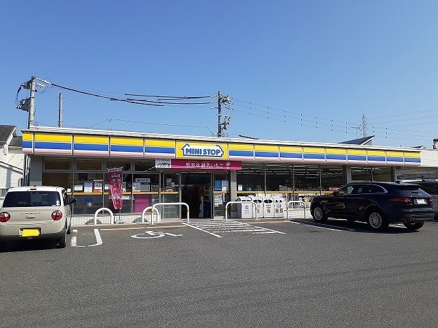 コンビニ　ミニストップ 常滑インター店（コンビニ）まで515m