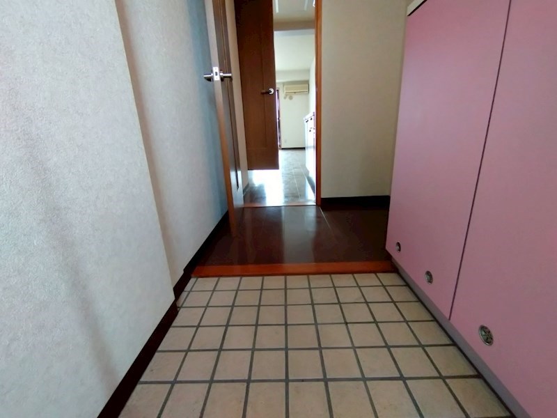 玄関　スッキリした玄関。