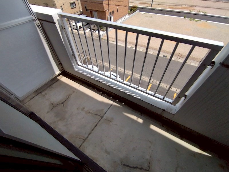 バルコニー　南向きのバルコニーですので、陽当たり良好です。