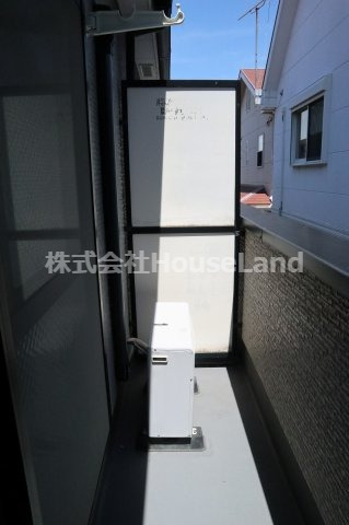 バルコニー　開放的で明るい空間を演出してくれるバルコニーです