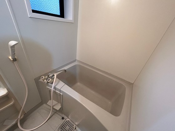 バス・シャワールーム　※他の号室の写真になります。