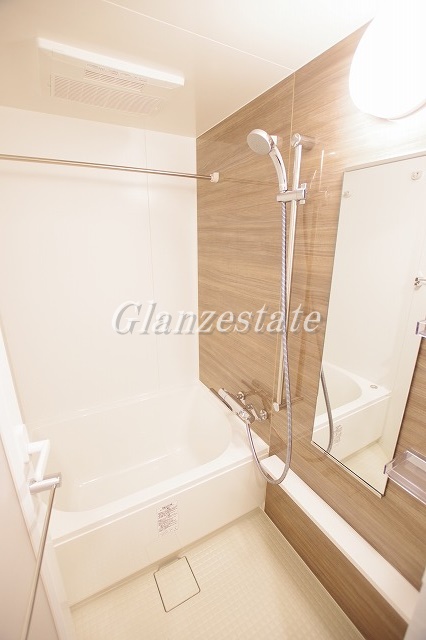 バス・シャワールーム　☆広々としたお風呂☆