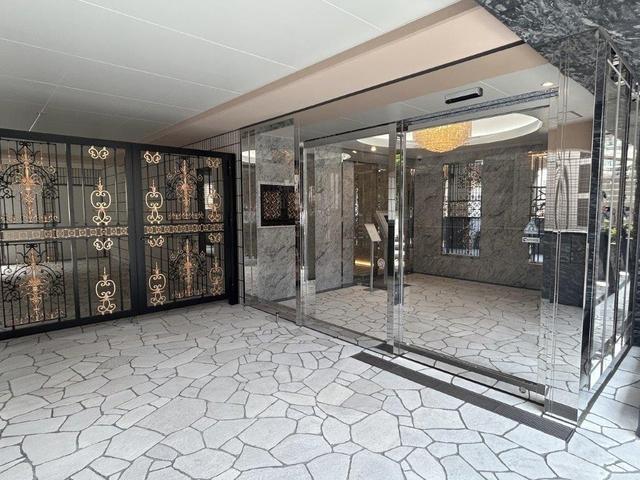 エントランス　エントランス