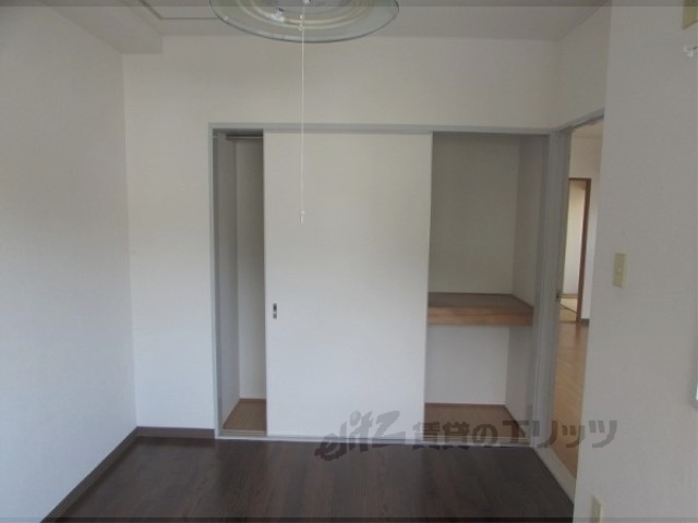 収納　洋室収納