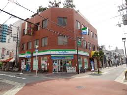 コンビニ　ファミリーマート 関目三丁目店（コンビニ）まで100m