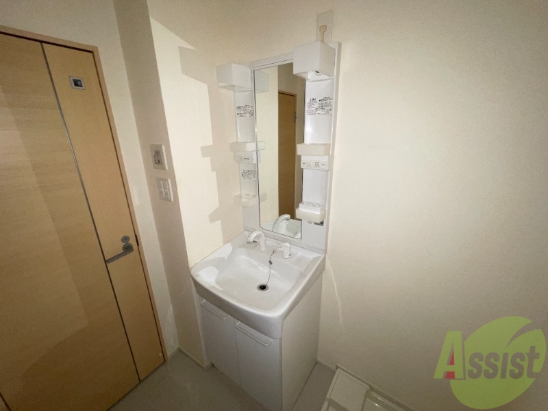 洗面設備　洗面台です朝の支度はここでばっちりです！