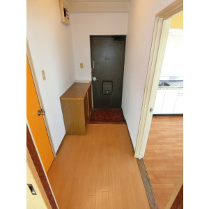 玄関　収納もある玄関です