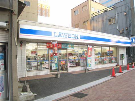 コンビニ　ローソン 徳山駅前店（コンビニ）まで556m