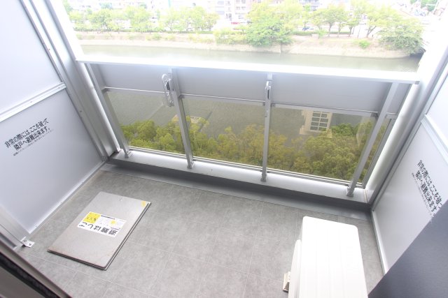 バルコニー　写真は同物件他部屋のもの