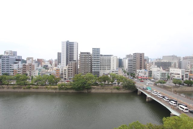 眺望　写真は同物件他部屋のもの