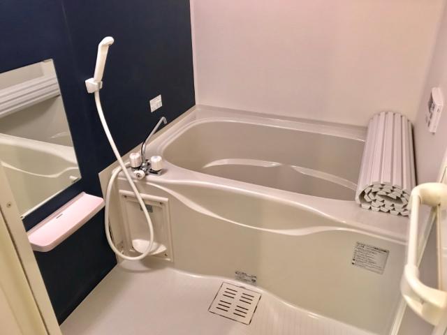 バス・シャワールーム　バス