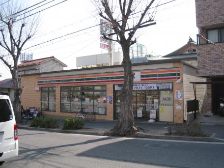 コンビニ　セブンイレブン 神戸灘楠丘町6丁目店（コンビニ）まで125m