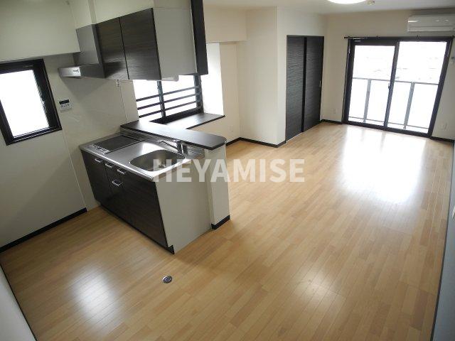 居室・リビング　※同間取りの別の階のお部屋の画像です※現況を優先します