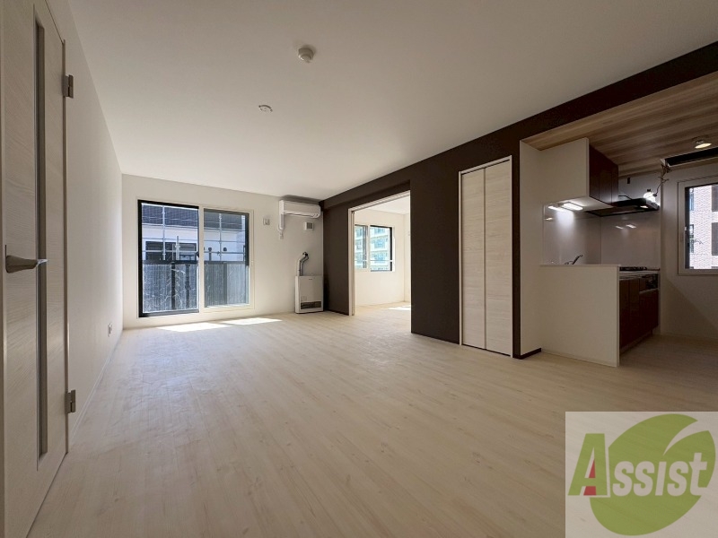 居室・リビング　広々としたリビングですね。使い勝手がよさそうですね！