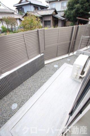 バルコニー　庭（専用庭）