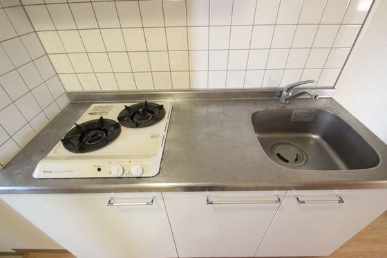 キッチン　※別部屋の写真です