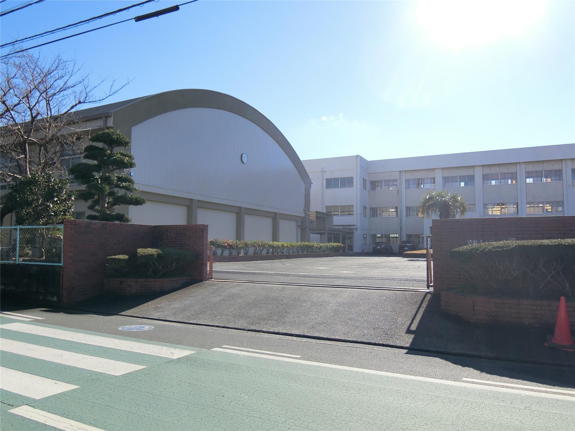 小学校　豊橋市立豊小学校（小学校）まで363m