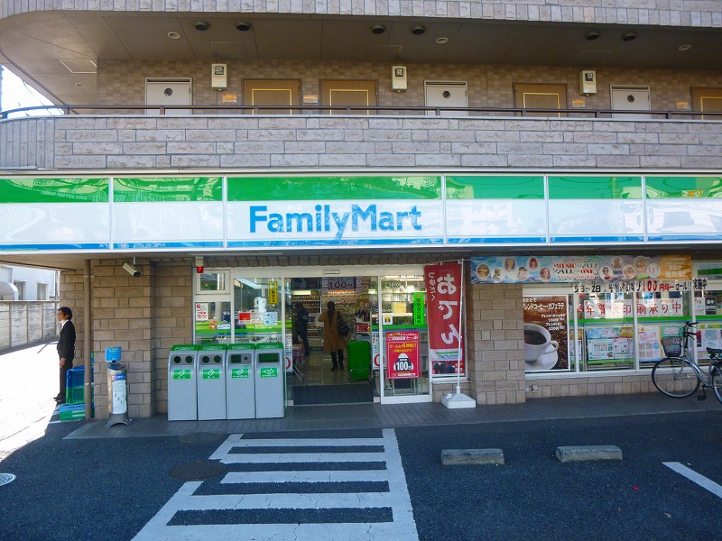 コンビニ　ファミリーマート（コンビニ）まで508m