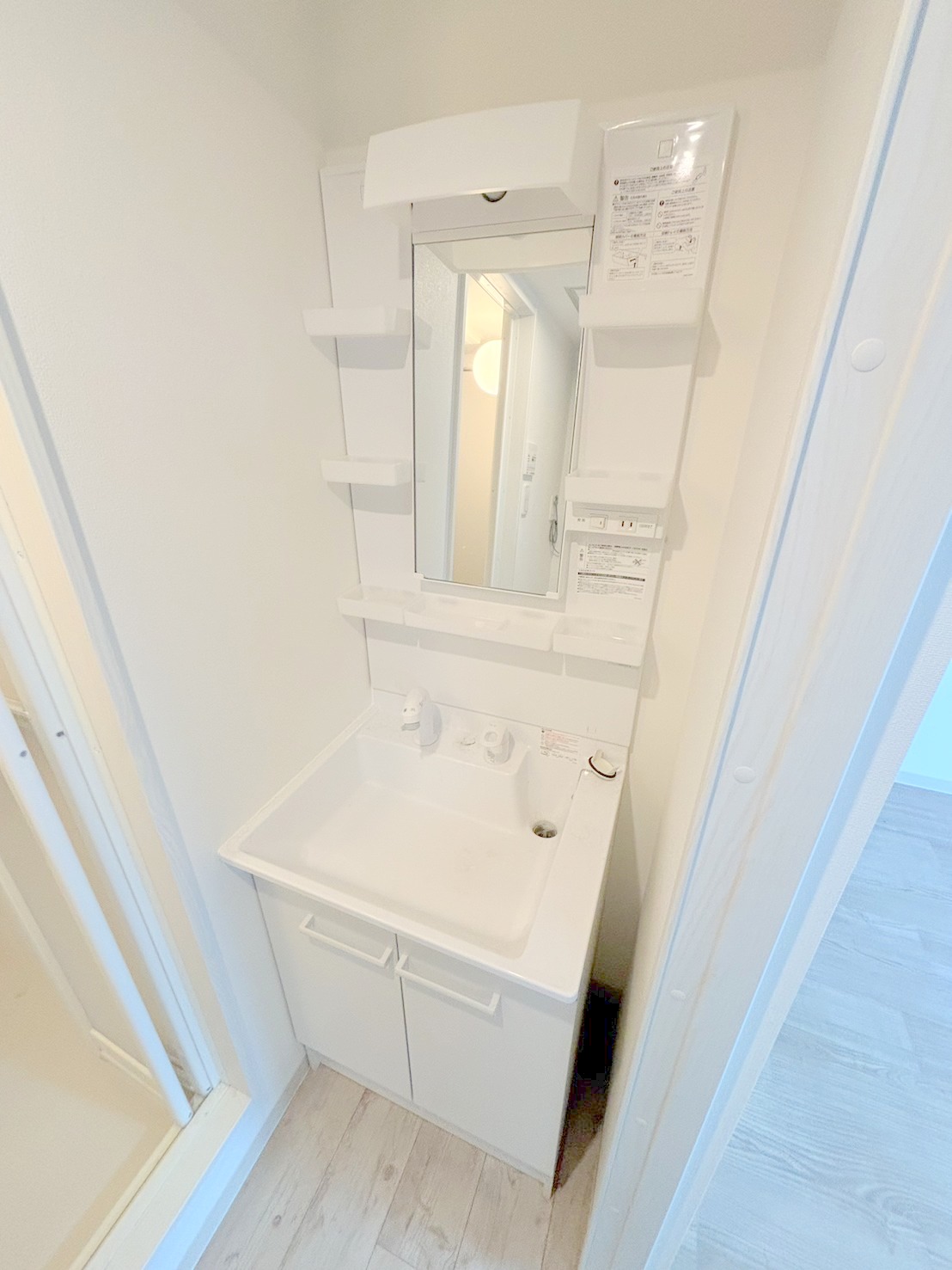洗面設備　洗面化粧台付き♪