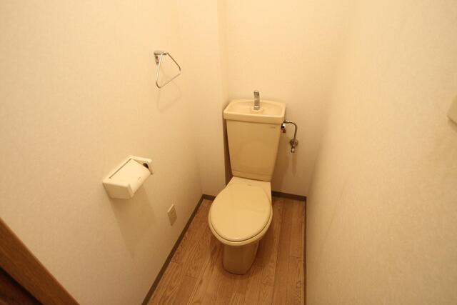 トイレ　トイレ