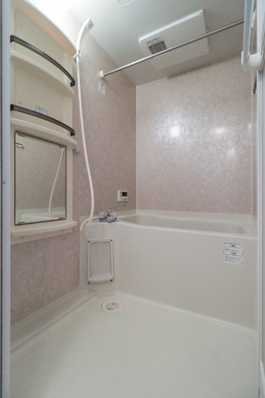 バス・シャワールーム　図面と現状に相違がある場合には現状を優先