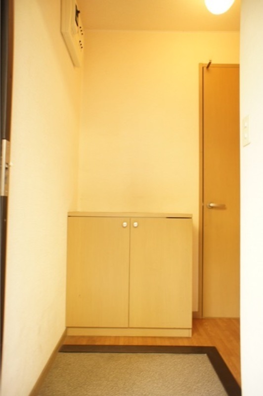 玄関　図面と現状に相違がある場合には現状を優先