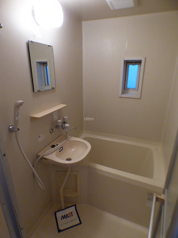 バス・シャワールーム　※別のお部屋のお写真です。御参考までに。